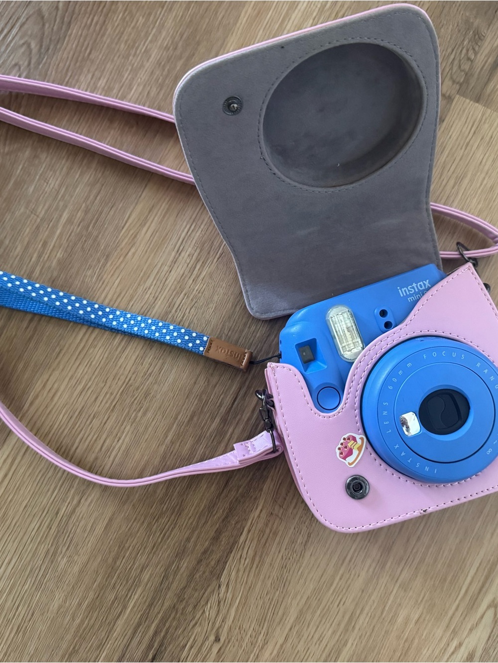 Fujifilm Instax Mini 9 Instant Camera in Blue with Matching Strap